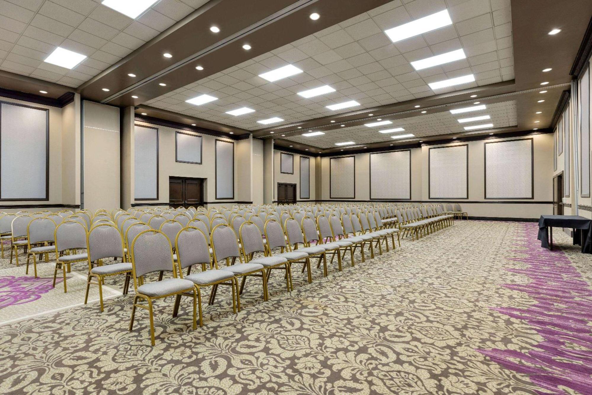 דאלאס Iban Hotel, Trademark Collection By Wyndham מראה חיצוני תמונה